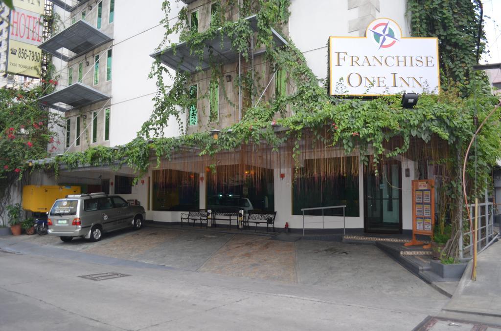 Franchise One Hotel Makati City Kültér fotó