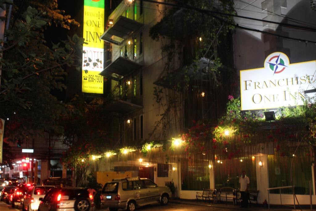 Franchise One Hotel Makati City Kültér fotó